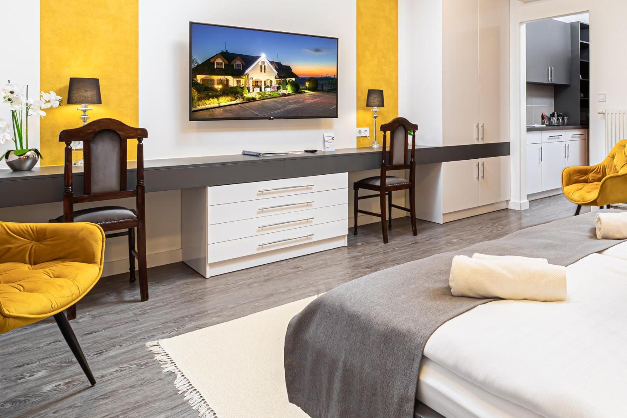 Отель Rigotanya Relax & Wellness Panzio Buekfuerdo Экстерьер фото